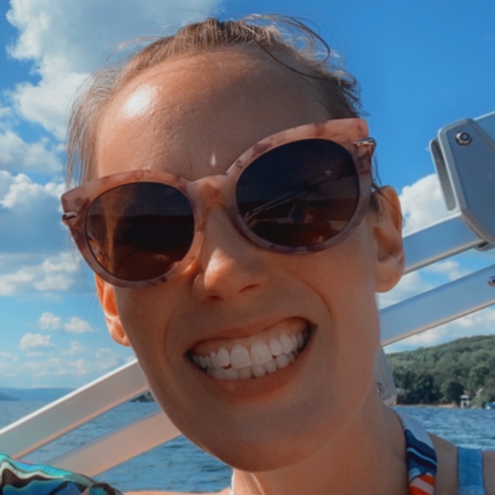 Meet your Posher, Alisa